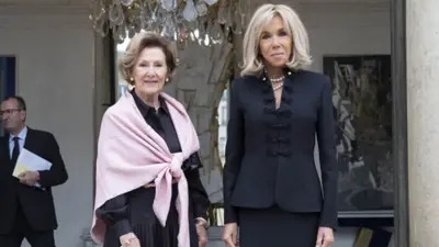 بريجيت ماكرون والملكة سونيا