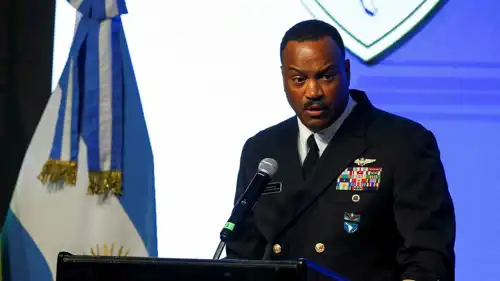 الأدميرال ألفين هولسي