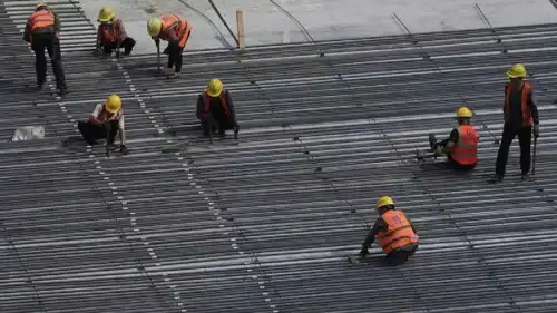 عمال صينيون