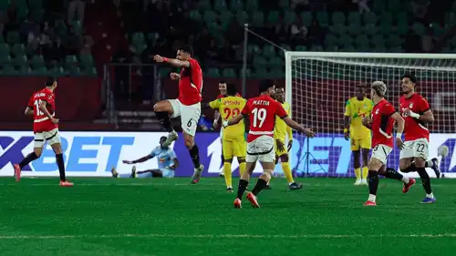 احتفال ياسر إبراهيم ومروان عطية بالهدف الثاني