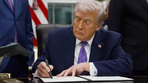 الرئيس الأمريكي دونالد ترامب