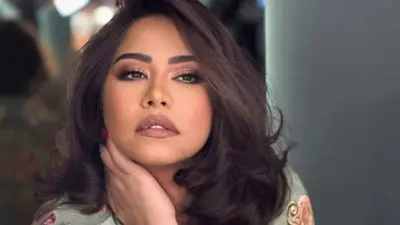 الفنانة المصرية شيرين 