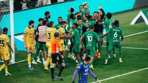 من مباراة الأهلي والتعاون في الدوري السعودي
