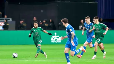 الأهلي والهلال في الدوري السعودي