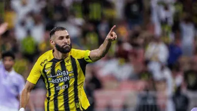 كريم بنزيما نجم الاتحاد السعودي