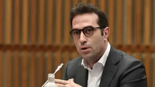 وزير الاقتصاد الإسباني كارلوس كويربو