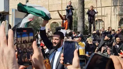 أحمد الشرع في اللاذقية