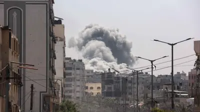 آثار القصف الإسرائيلي المتواصل على غزة