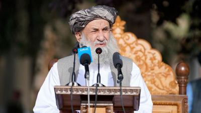 رئيس الوزراء الأفغاني محمد حسن أخوند