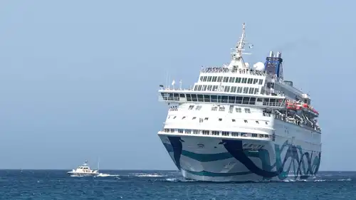 السفينة السياحية الإسرائيلية