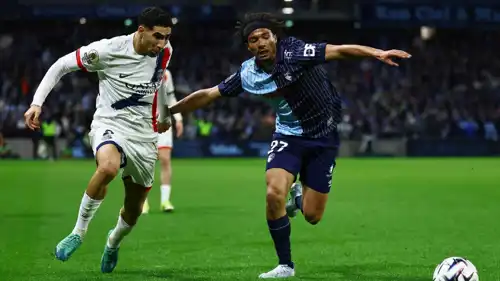 أشرف حكيمي في مباراة باريس سان جيرمان ولوهافر