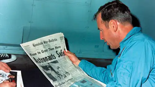 رائد الفضاء الأمريكي جيم لوفيل