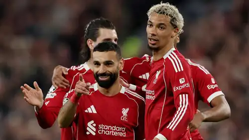 فرحة محمد صلاح بهدفه في شباك غلطة سراي