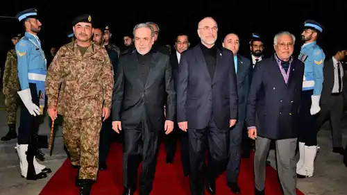 الوفد الإيراني في باكستان