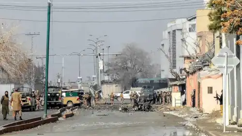 الأمن الباكستاني يتفقد موقع هجوم في كويتا