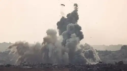 مشهد للغارات على غزة