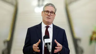  رئيس الوزراء البريطاني كير  ستارمر 