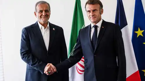 الرئيس الفرنسي ونظيره الإيراني