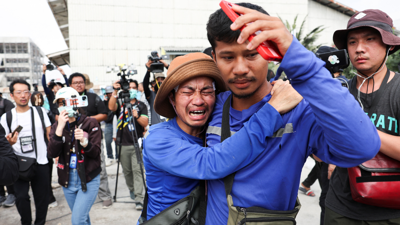 ذوو ضحايا الزلزال في ميانمار