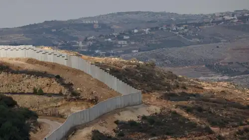 جانب من الجدار الإسرائيلي في جنوب لبنان