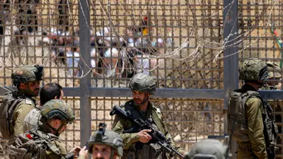 جنود إسرائيليون على الحدود مع سوريا