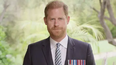  الأمير هاري خلال احتفال ألمانيا بيوم المحاربين القدامى 