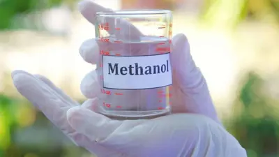 الميثانول المادة المسممة في الكحول المغشوشة