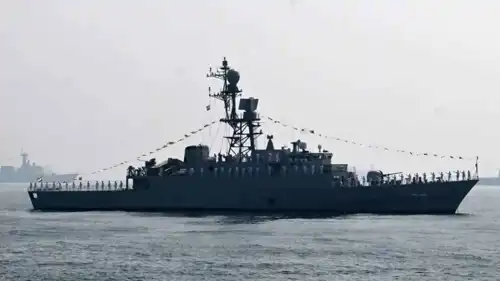 سفينة "إيريس دينا" في خليج البنغال