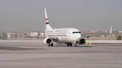 طائرة السوداني تحط في مطار الموصل