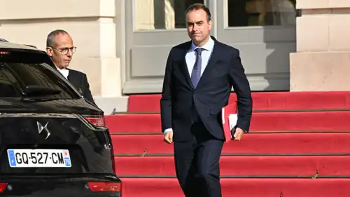 رئيس الوزراء الفرنسي سيباستيان ليكورنو 