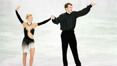 الزوجان الروسيان يفجينيا شيشكوفا وفاديم نوموف