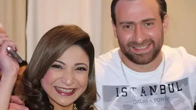 نضال الشافعي وزوجته هند