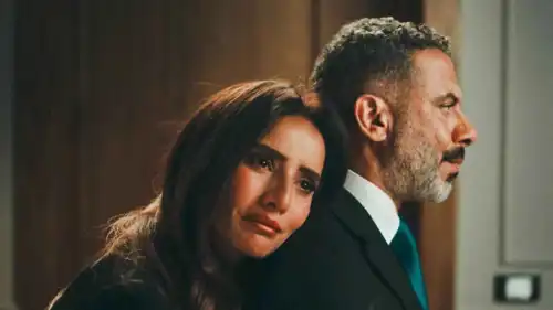 من مسلسل ورد وشوكولاتة