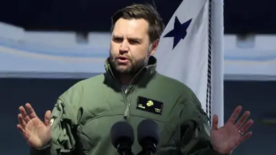  جيه دي فانس 