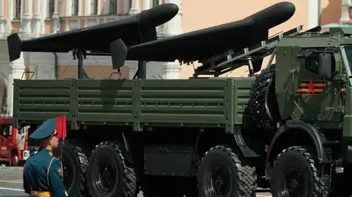 طائرات بدون طيار خلال عرض عسكري في موسكو 