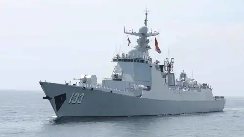 سفينة حربية صينية
