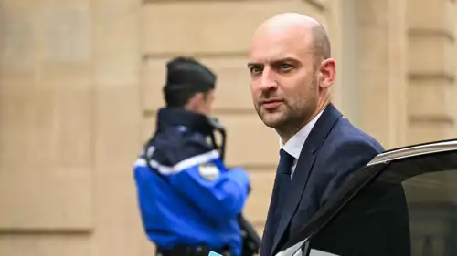 وزير الخارجية الفرنسي جان نويل بارو