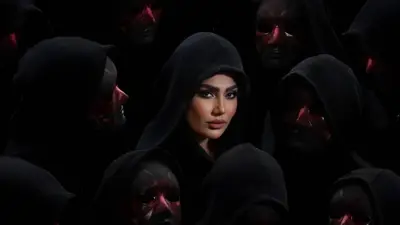 الممثلة العراقية سارة البحراني