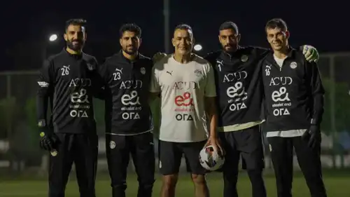 عصام الحضري مع حراس مرمى منتخب مصر الثاني