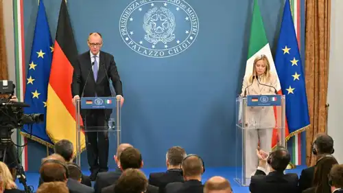 مؤتمر صحفي اليوم لمليوني وميرتس