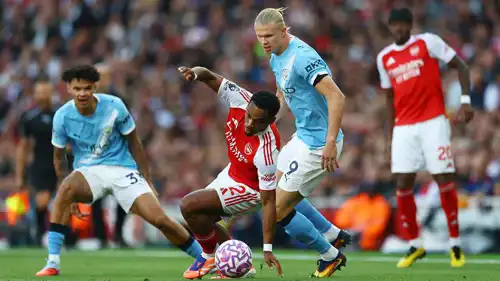 مباراة مانشستر سيتي ضد آرسنال في الدوري الإنجليزي