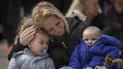 شيري بيباس وطفلاها كفير وأرييل