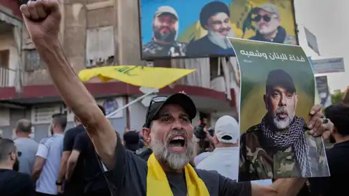 خلال تشييع الطبطبائي