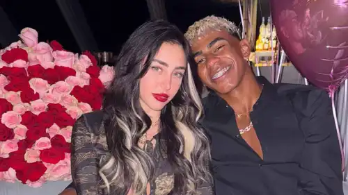 لامين يامال ونيكي نيكول