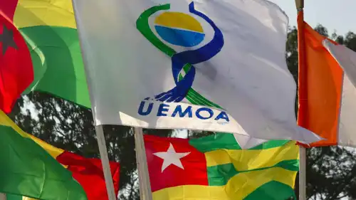 أعلام الدول الأعضاء في الاتحاد الاقتصادي والنقدي لغرب أفريقيا