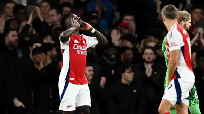 ساكا نجم آرسنال