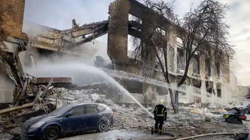 مبنى مدمر في كييف