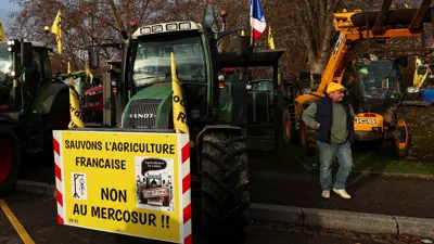 من احتجاجات مزارعي فرنسا ضد الاتفاقية