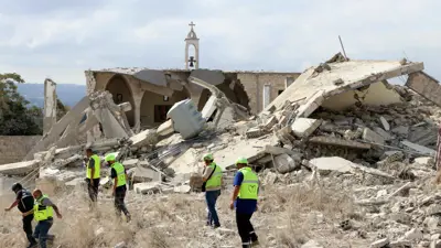 أحد المنشأت المتضررة في لبنان