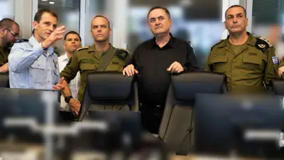 كاتس مع قادة الجيش الإسرائيلي